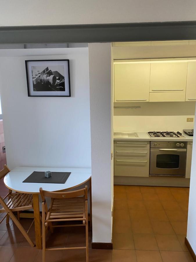 Apartamento Vicolo Forno Mercallo Exterior foto