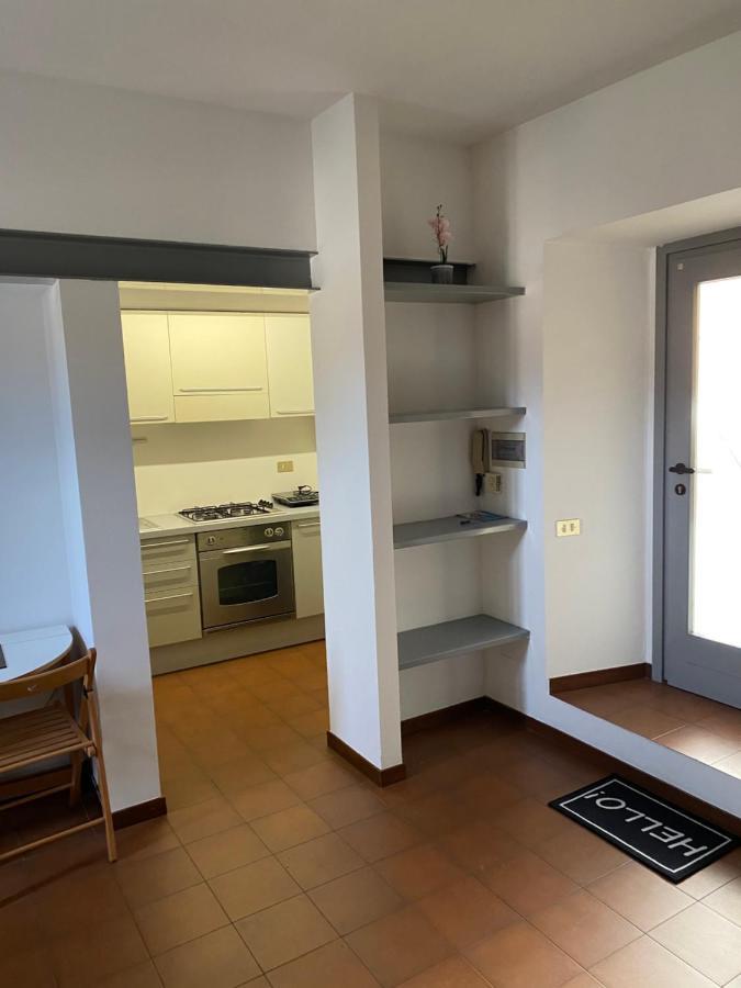 Apartamento Vicolo Forno Mercallo Exterior foto