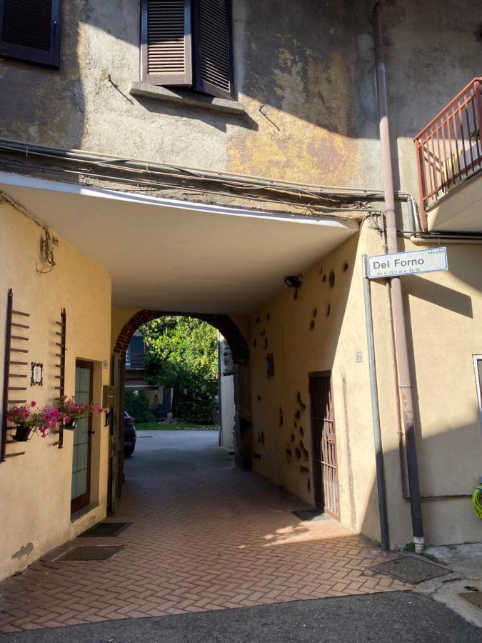 Apartamento Vicolo Forno Mercallo Exterior foto